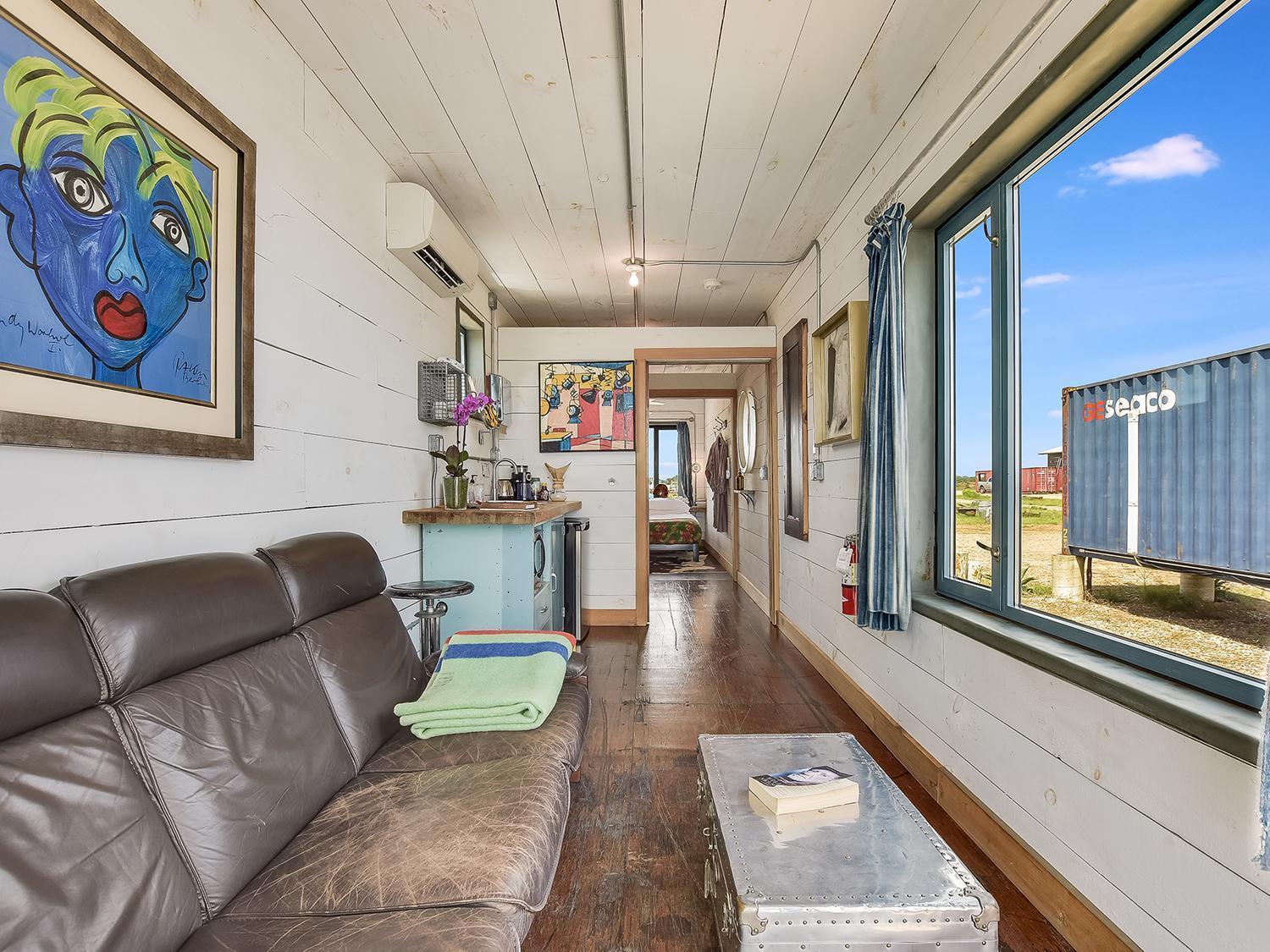 Flophouze Shipping Container Hotel Round Top Zimmer foto